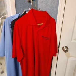 Bundle of 5 golf shirts in red, blue and black. Large, Never worn
